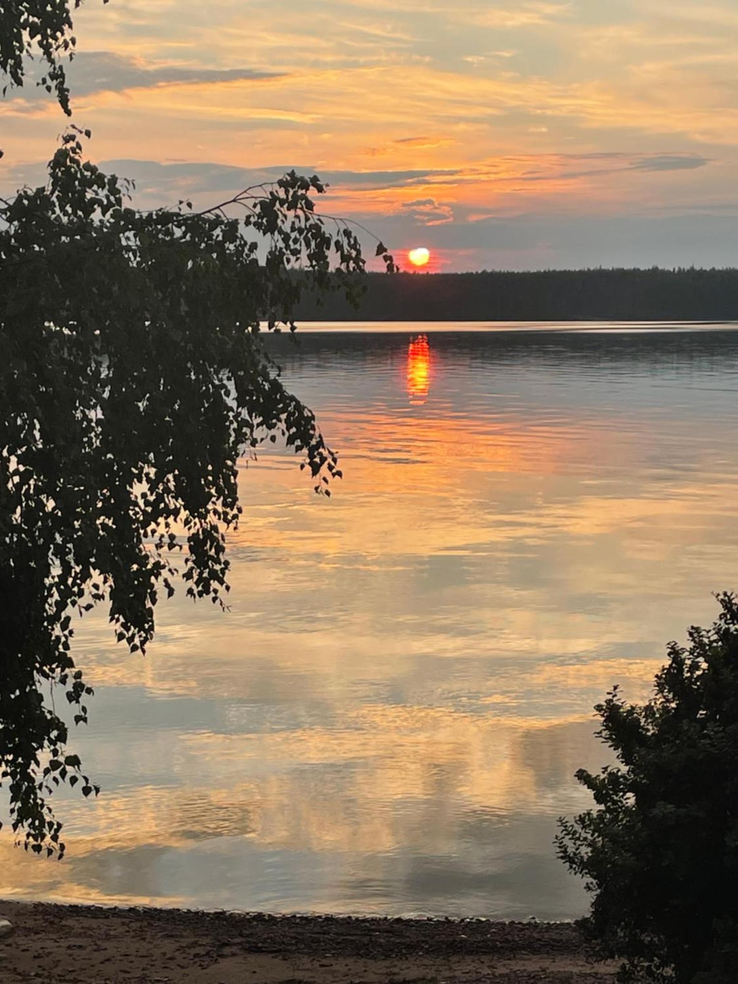 Sjoenaera I Brommoesund Torsoe Mariestad *
